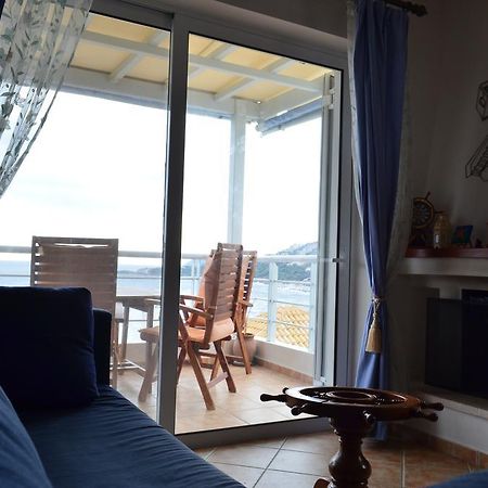 Giorgis Home Seafront Скиниас Екстериор снимка